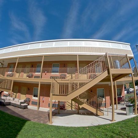 Put-In-Bay Victory Station Hotel Kültér fotó
