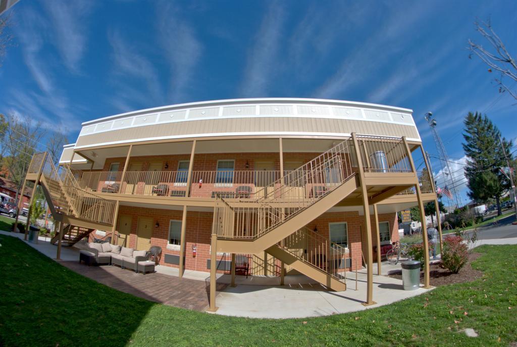 Put-In-Bay Victory Station Hotel Kültér fotó
