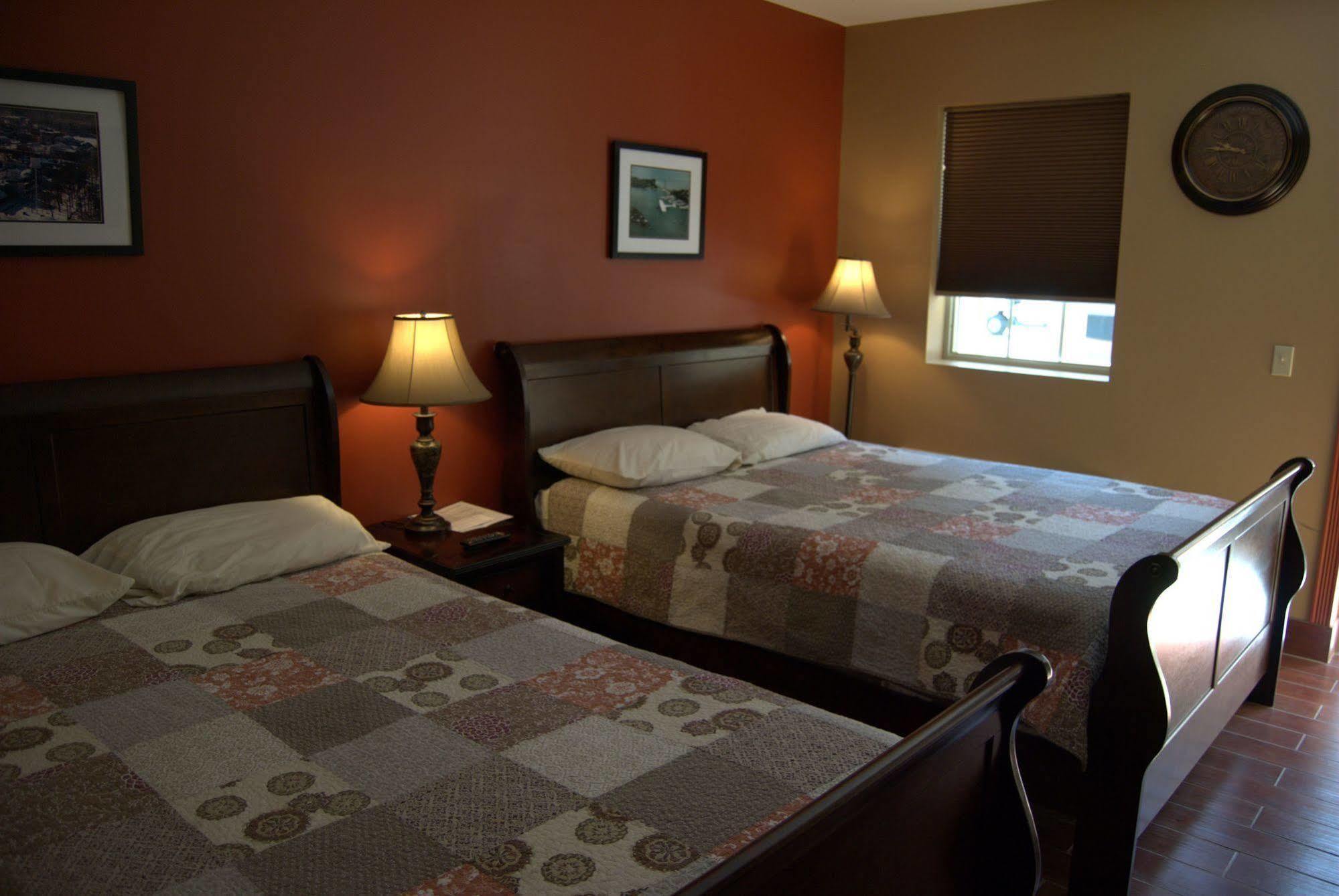 Put-In-Bay Victory Station Hotel Kültér fotó